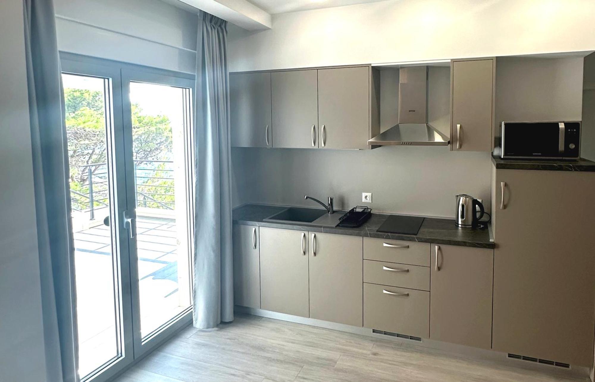 Adria Miris Apartments Drasnice Exterior photo